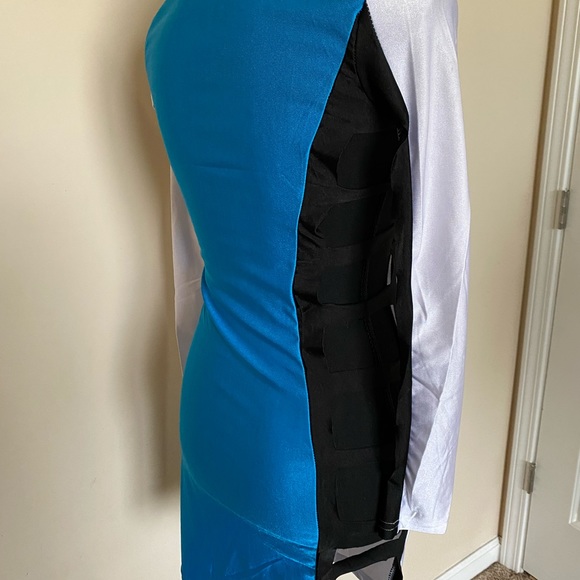 Long Sleeve Midi Dress - Picture 2 of 2